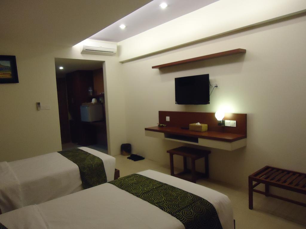 Paradise Hotel Nyaung Shwe Inle Lake Zimmer foto