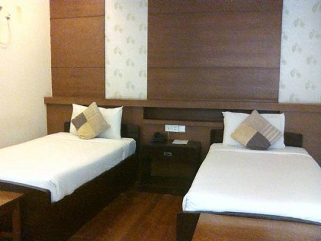 Paradise Hotel Nyaung Shwe Inle Lake Exterior foto