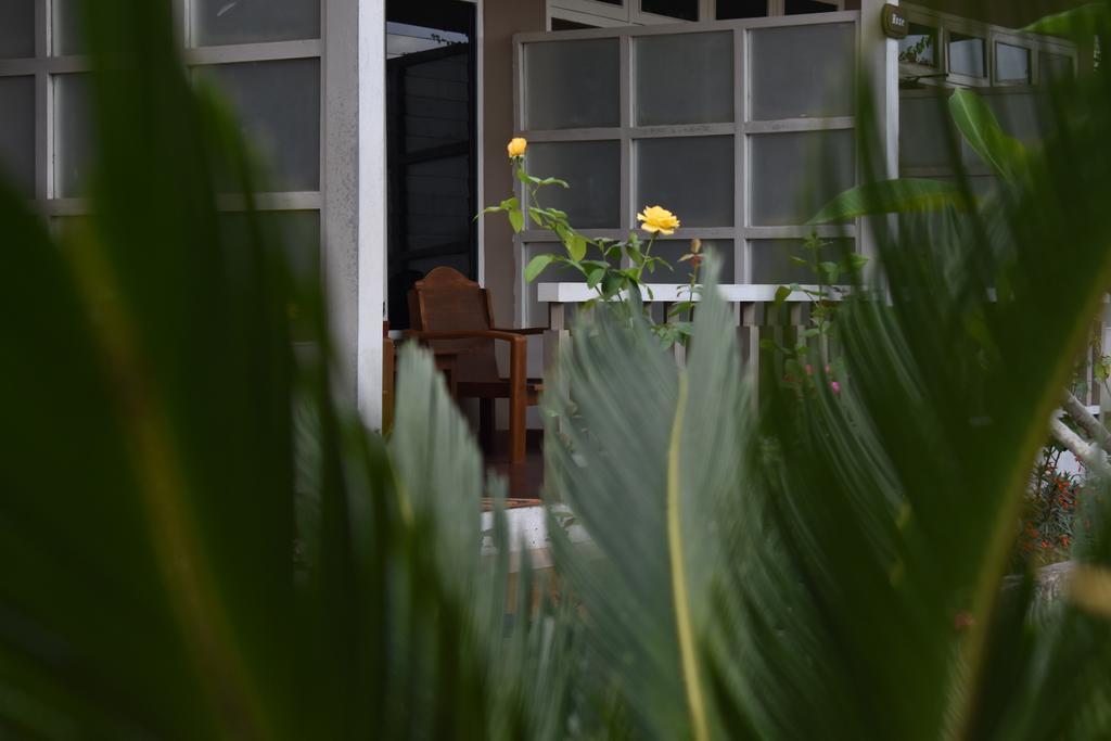 Paradise Hotel Nyaung Shwe Inle Lake Exterior foto