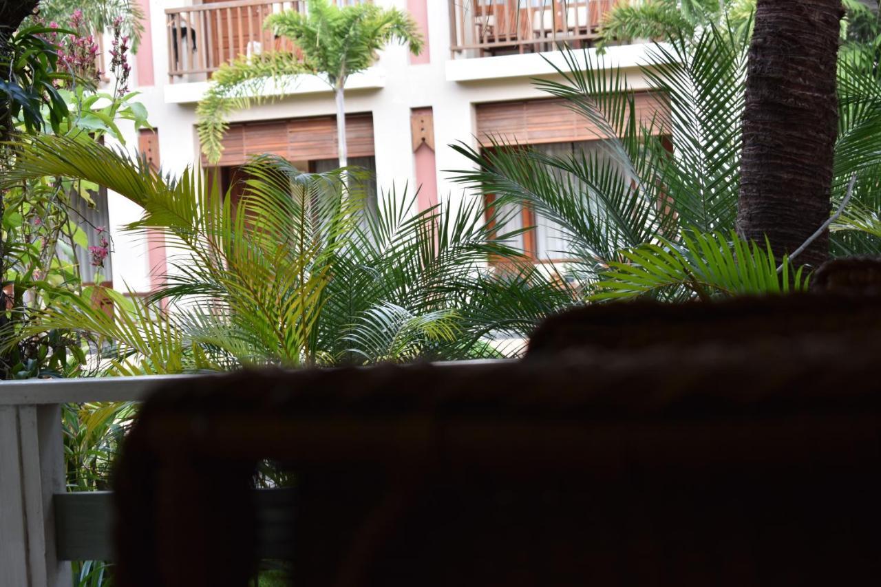 Paradise Hotel Nyaung Shwe Inle Lake Exterior foto